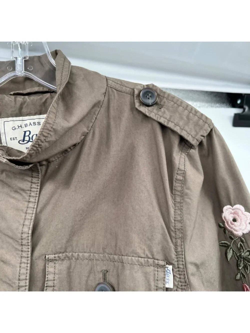 G.H. Bass & Co Womens Utility Anorak Jacket Embroidered Full Zip Green/Multi LP